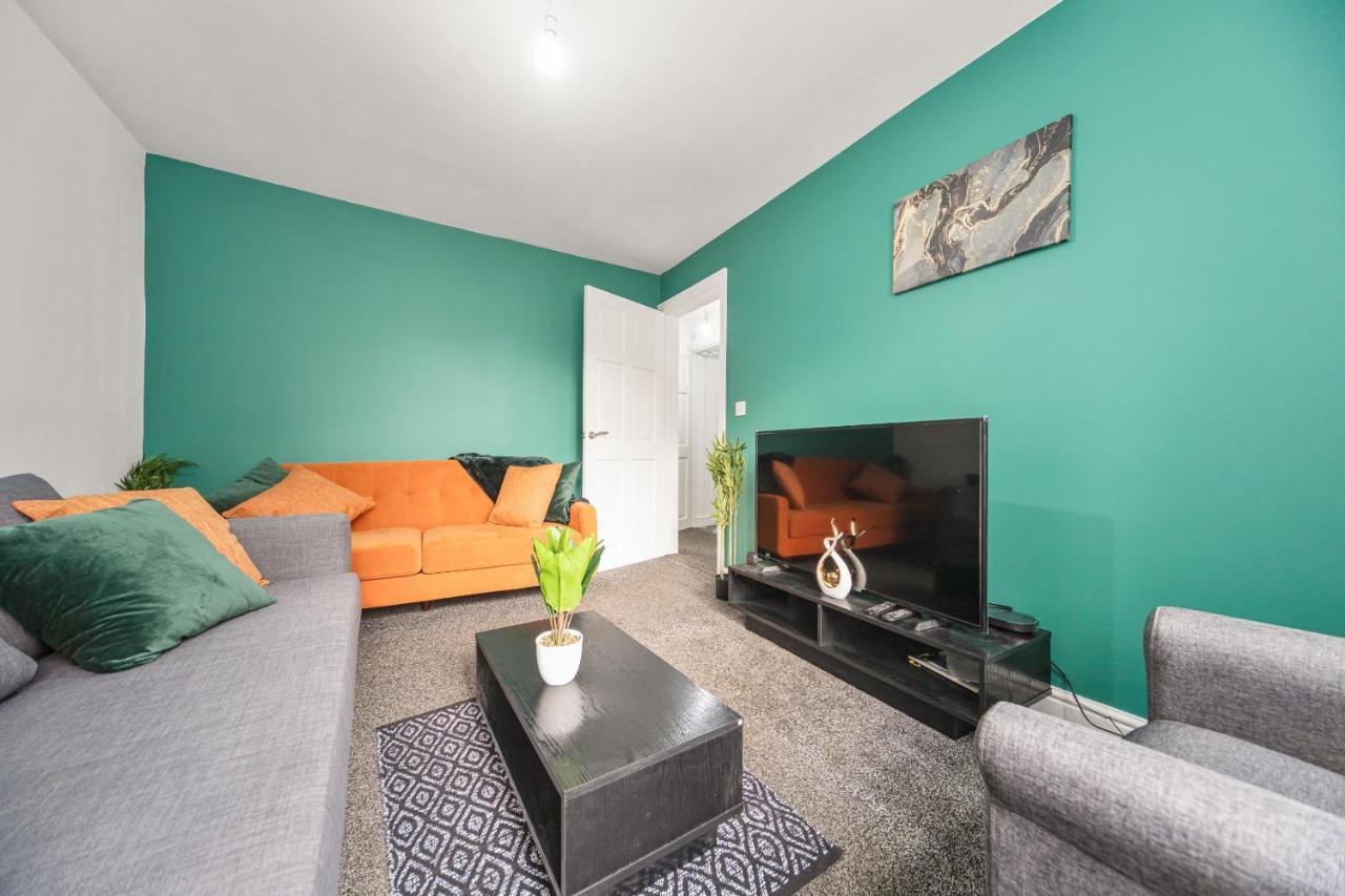 Exclusive House For Contractors And Families Villa Bradford  Buitenkant foto