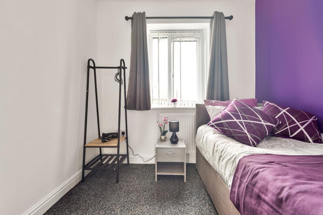 Exclusive House For Contractors And Families Villa Bradford  Buitenkant foto
